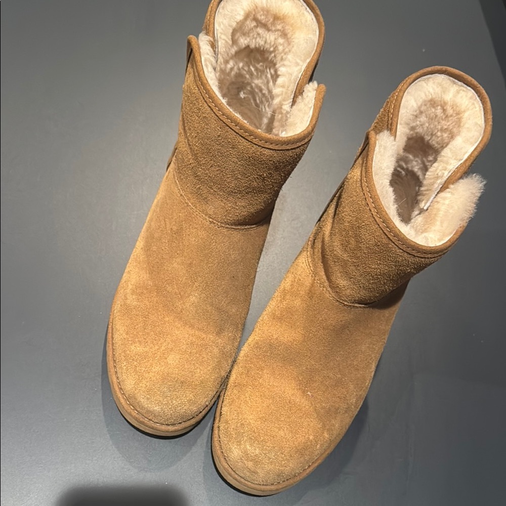 Women's Tan Suede Boots